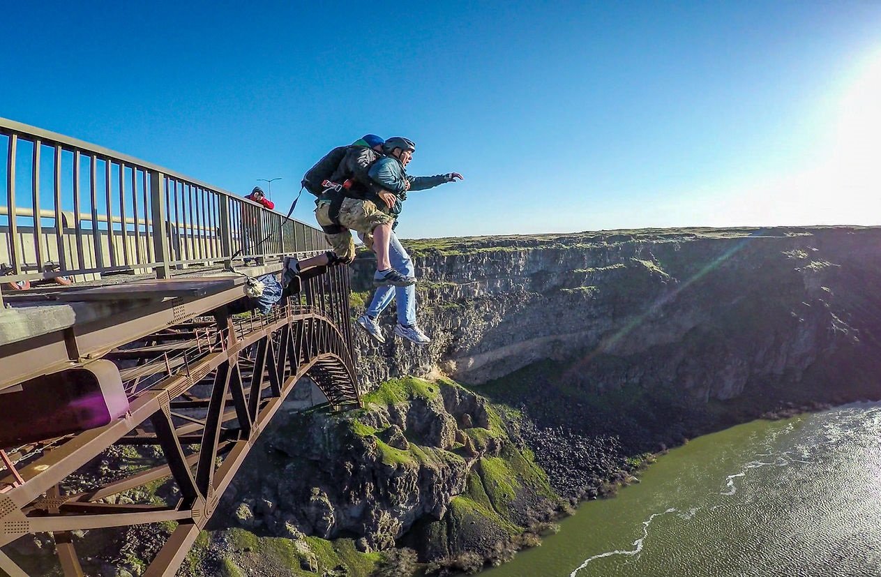 Free BASE Jump